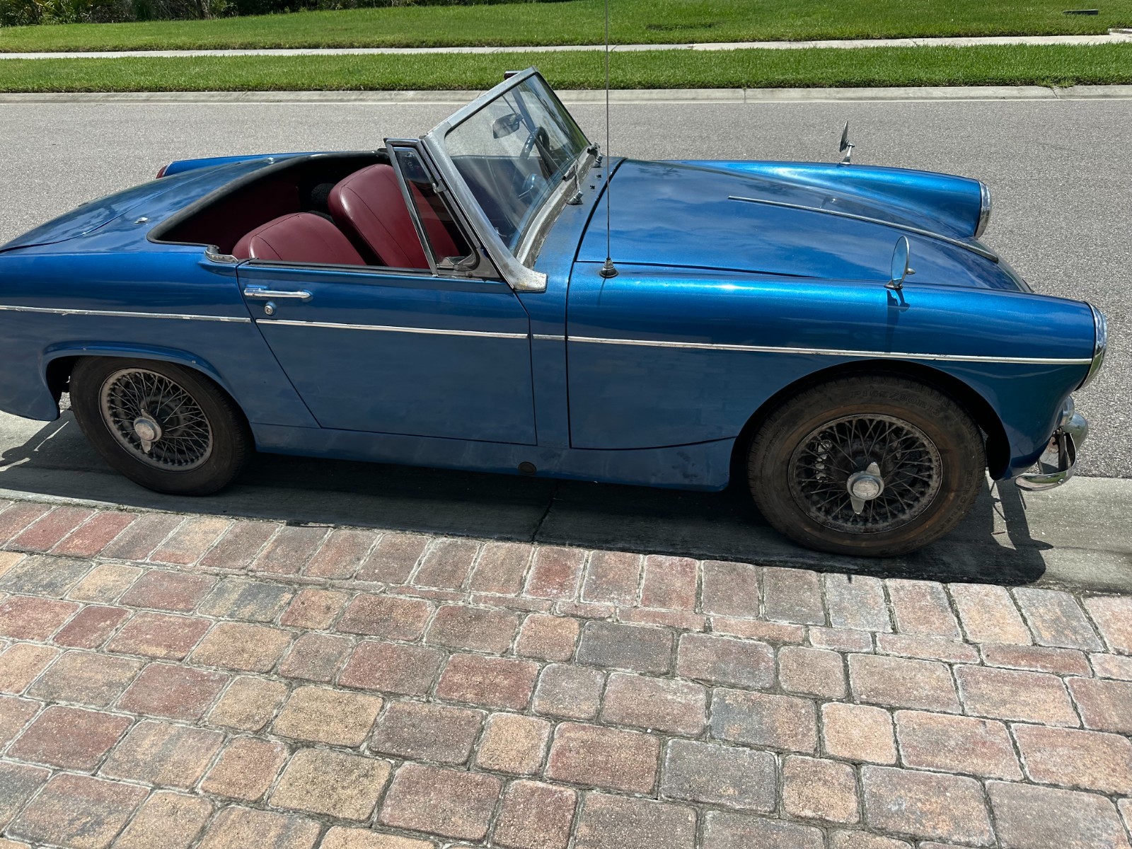 MG-Midget-1966-Convertible-10
