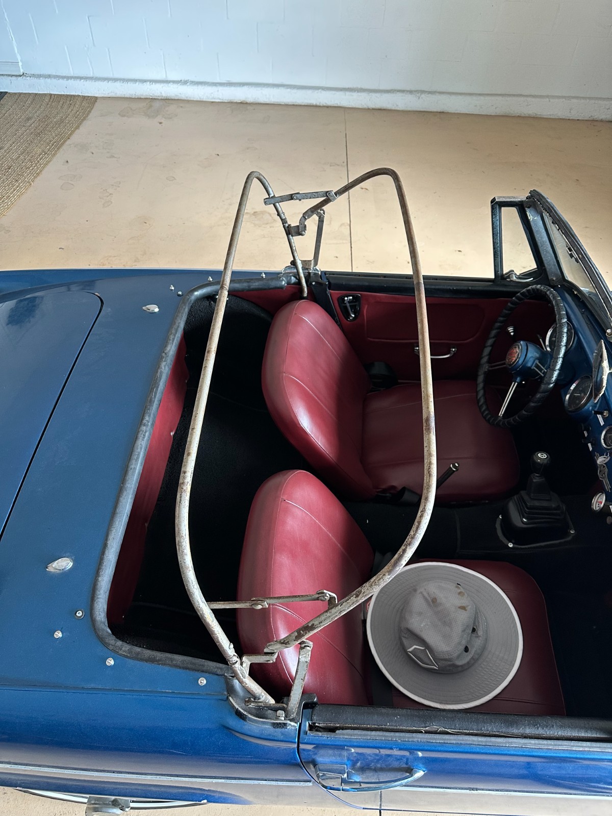 MG-Midget-1966-Convertible-15