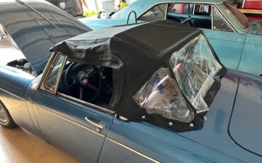 MG-Midget-1966-Convertible-17