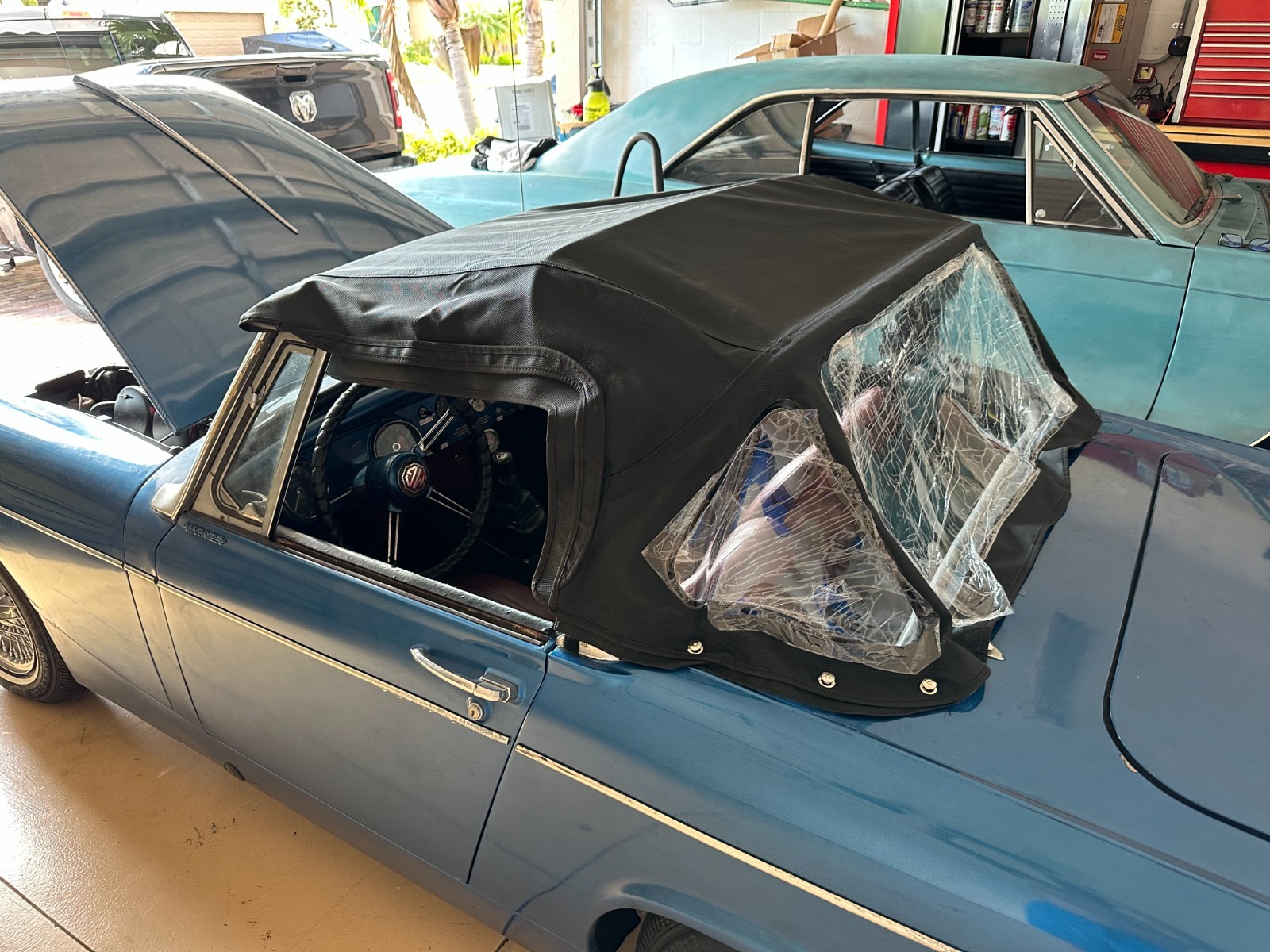 MG-Midget-1966-Convertible-17