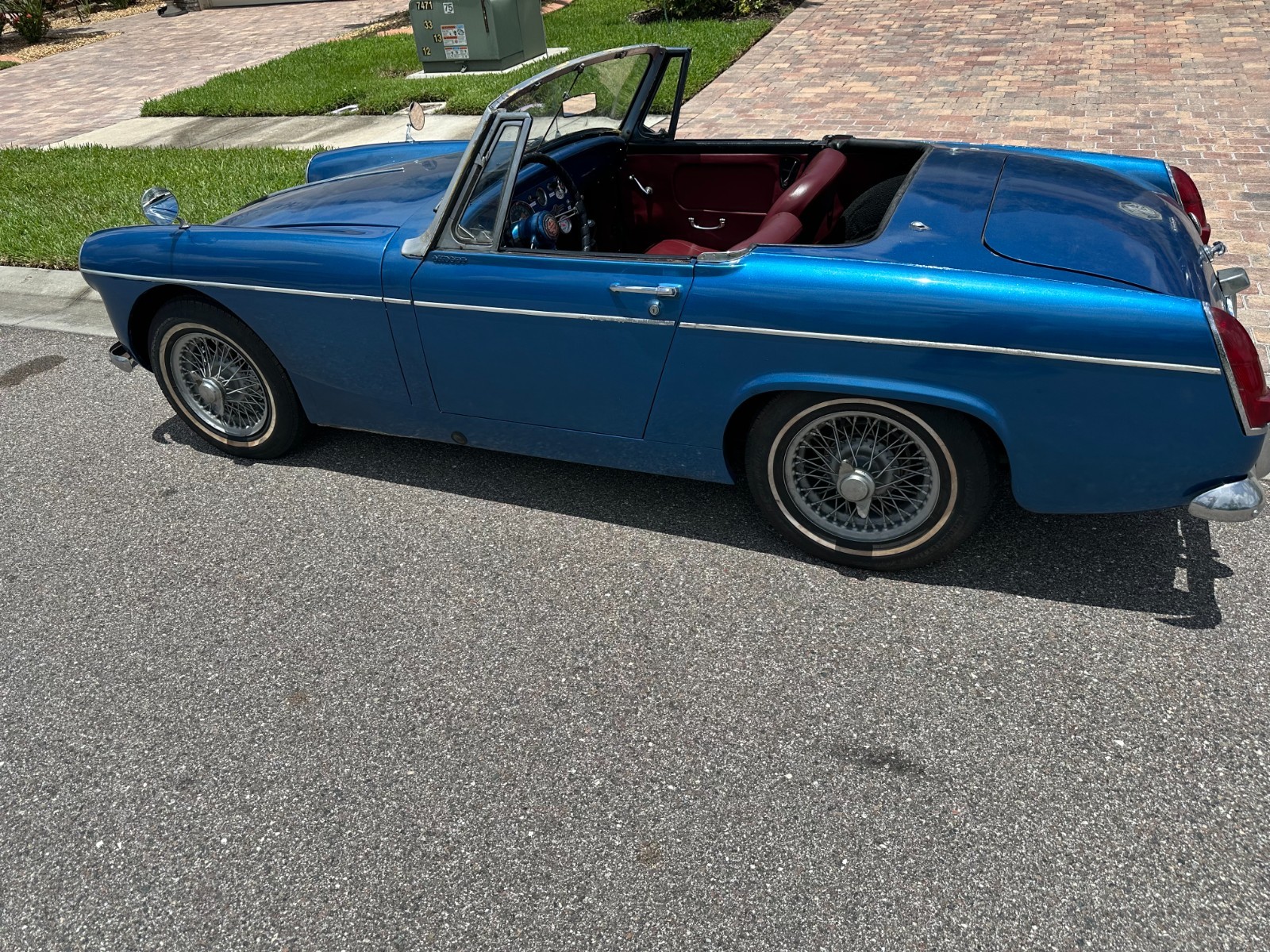 MG-Midget-1966-Convertible-5