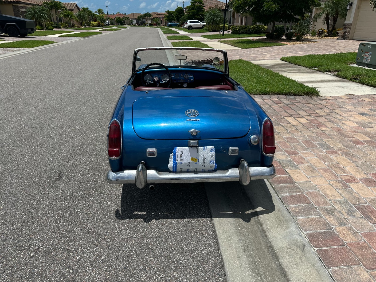 MG-Midget-1966-Convertible-6