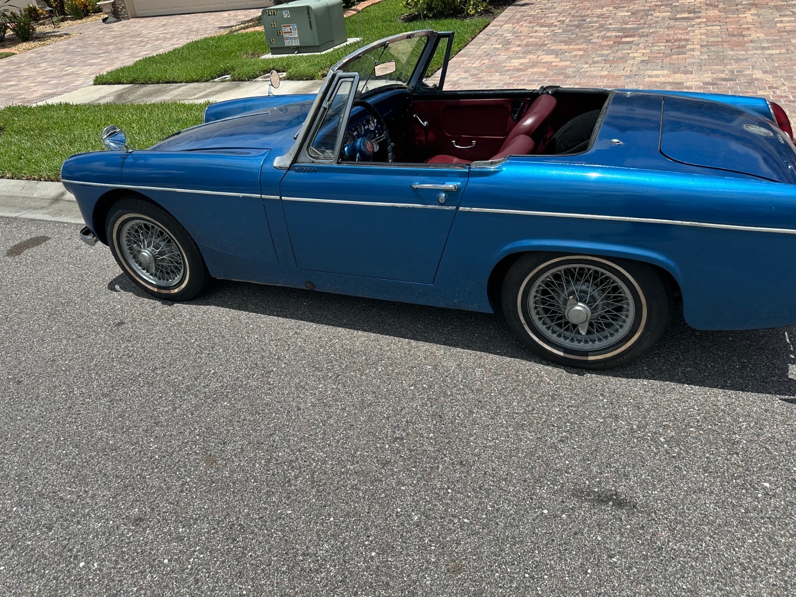 MG-Midget-1966-Convertible-9