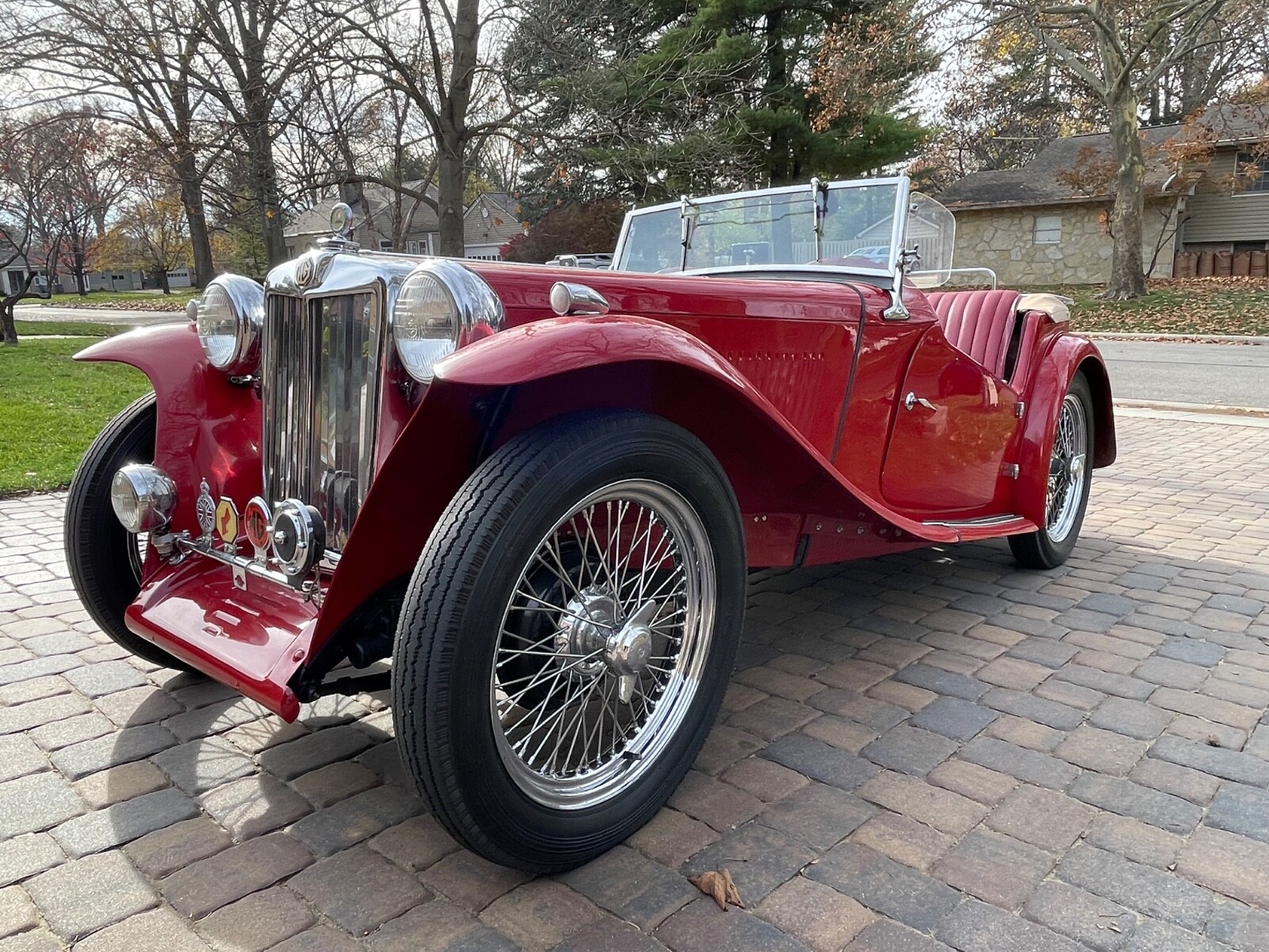 MG-T-Series-1947-Convertible-3
