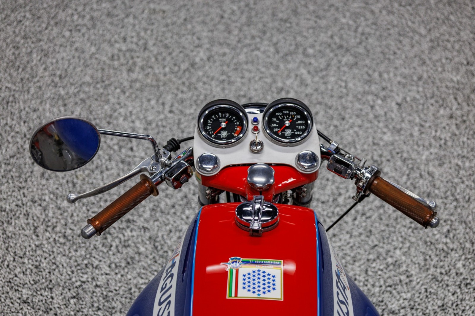 MV-Agusta-750S-1973-18