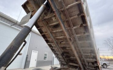 Mac-tri-axle-diesel-1985-12