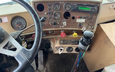 Mac-tri-axle-diesel-1985-15