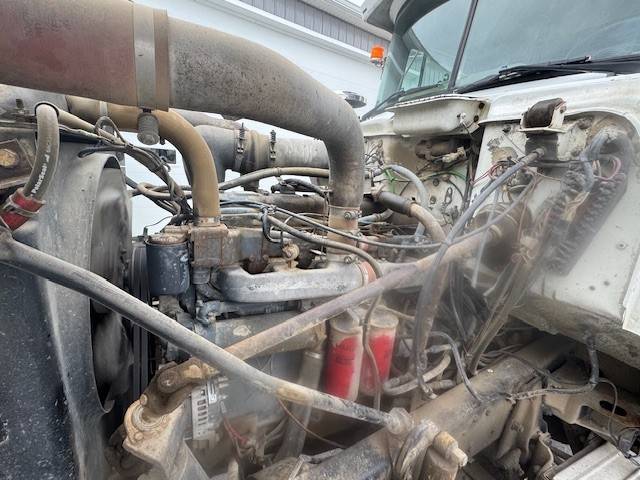 Mac-tri-axle-diesel-1985-22