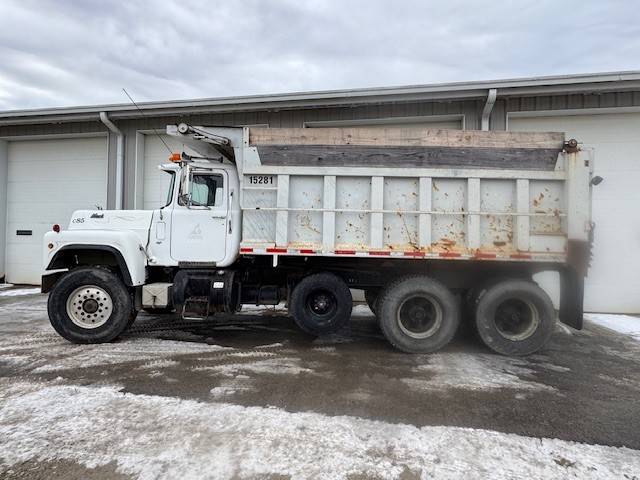 Mac-tri-axle-diesel-1985-3