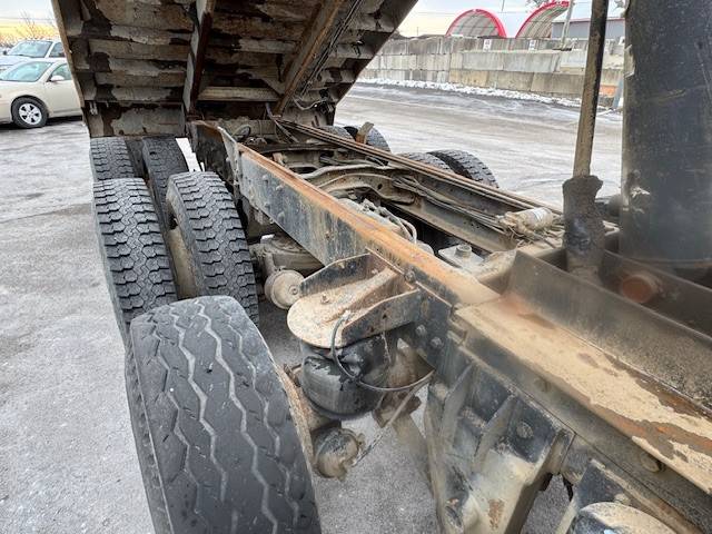 Mac-tri-axle-diesel-1985-5