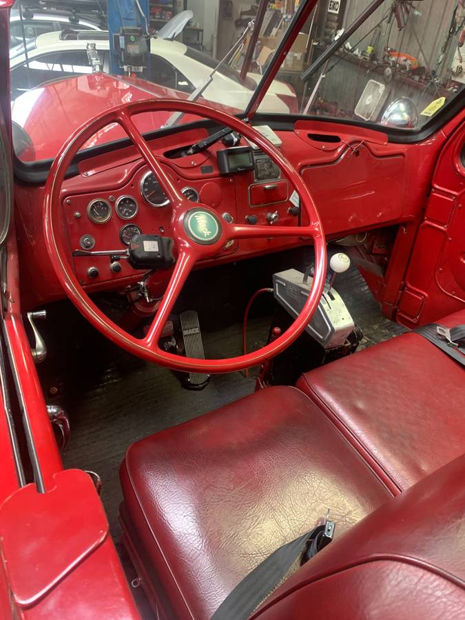 Mack-1959-red-2