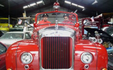 Mack-1959-red-7