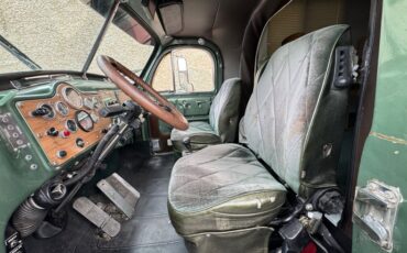 Mack-Other-1962-Mack-Green-Green-26