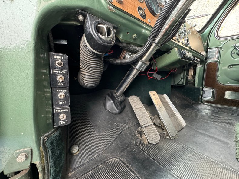 Mack-Other-1962-Mack-Green-Green-36