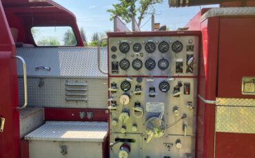 Mack-cf-6-diesel-1971-red-2