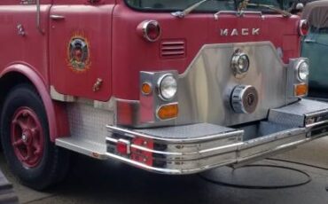 Mack-cf600-diesel-1973-red-2