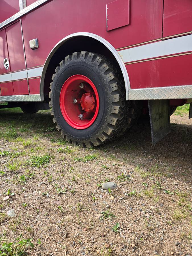 Mack-cf600-diesel-1973-red-5