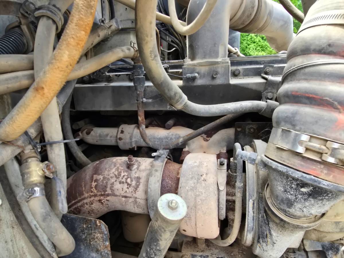 Mack-ch613-diesel-1994-23