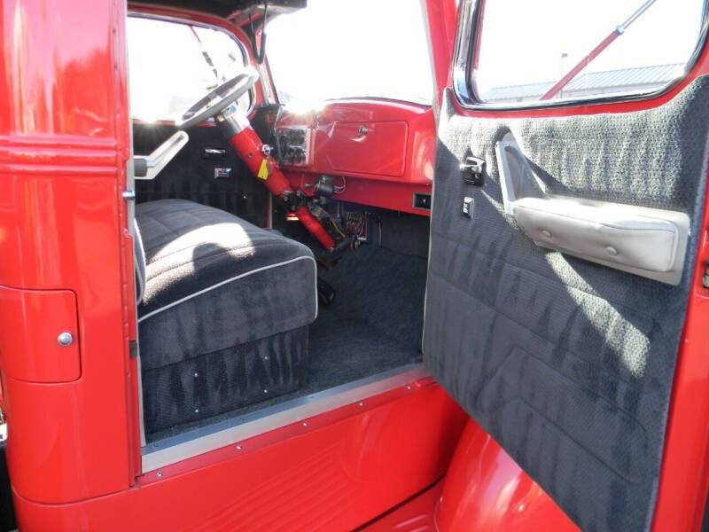 Mack-eqt-1949-red-14