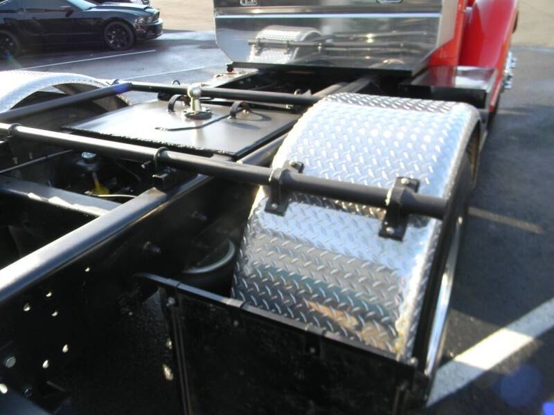 Mack-eqt-1949-red-21