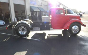 Mack-eqt-1949-red-9