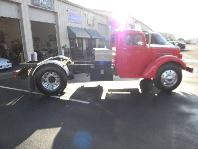 Mack-eqt-1949-red-9