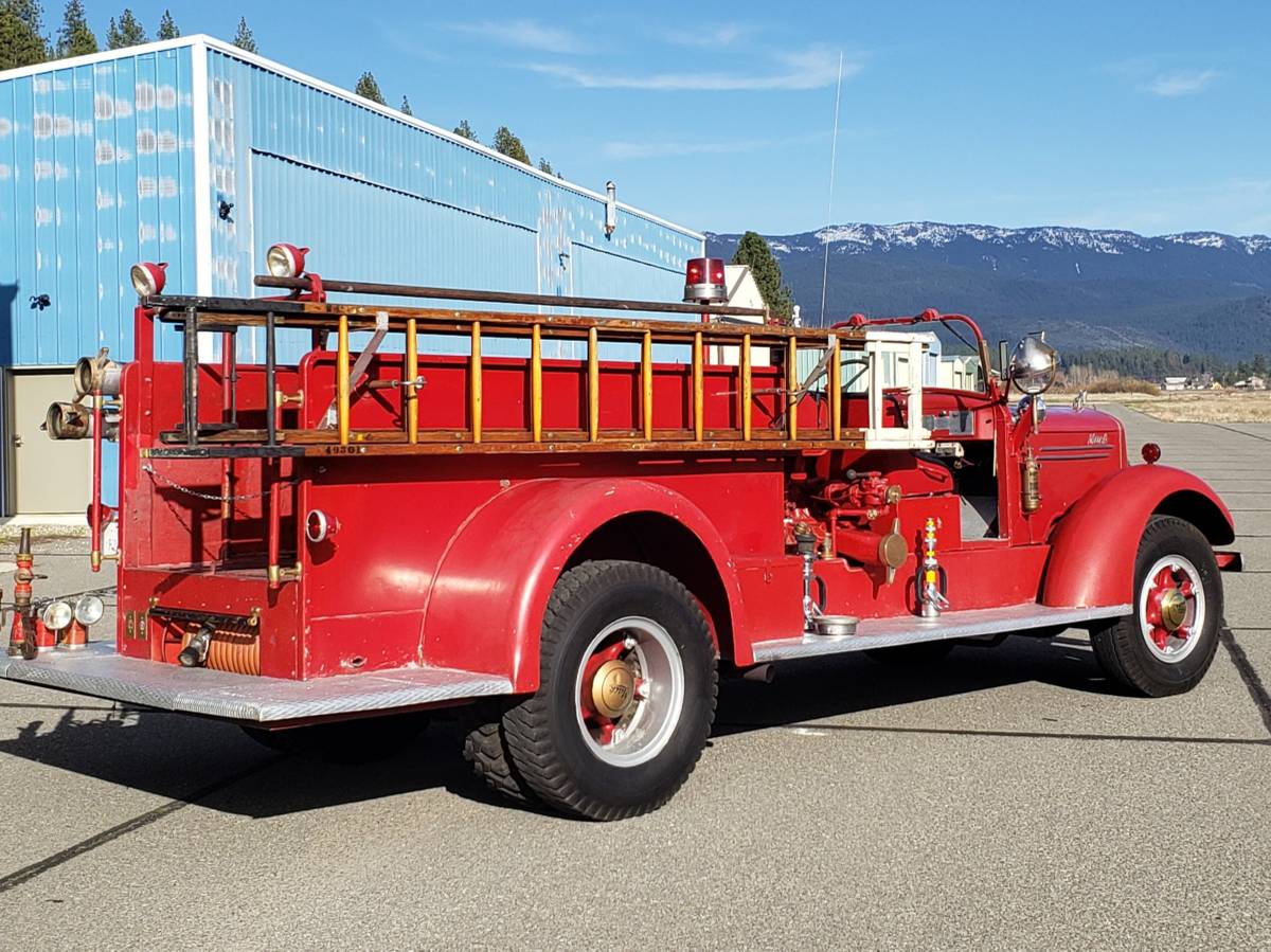 Mack-model-70-1941-red-1