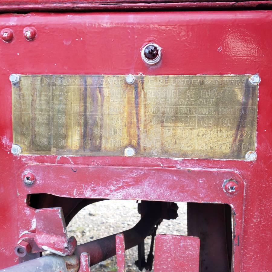 Mack-model-70-1941-red-10