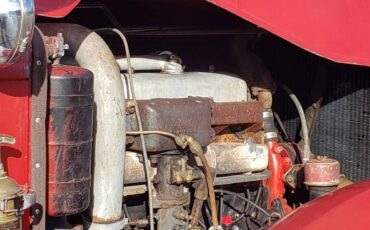 Mack-model-70-1941-red-7