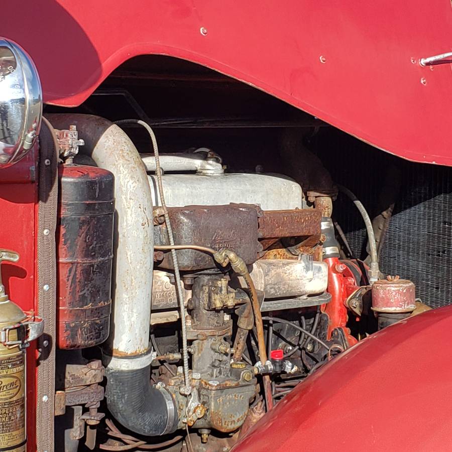 Mack-model-70-1941-red-7