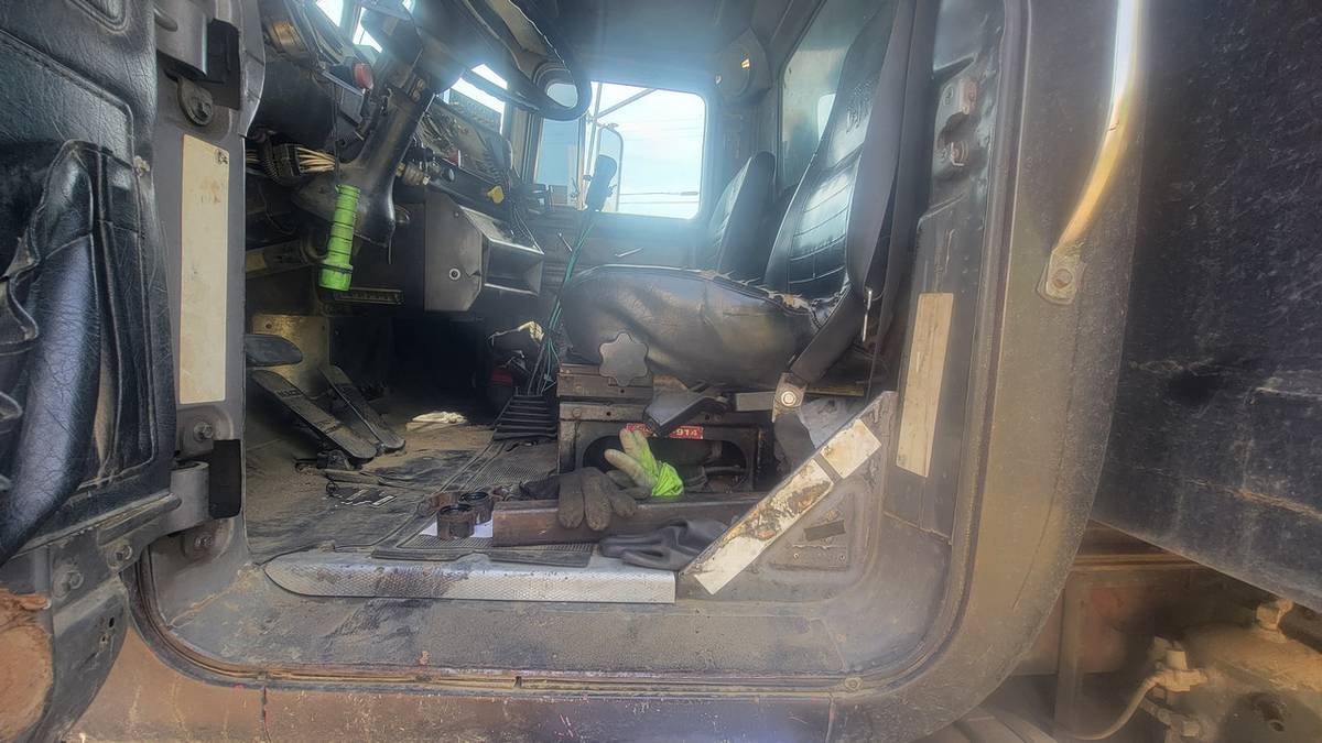 Mack-rd-rd688s-diesel-1994-black-6