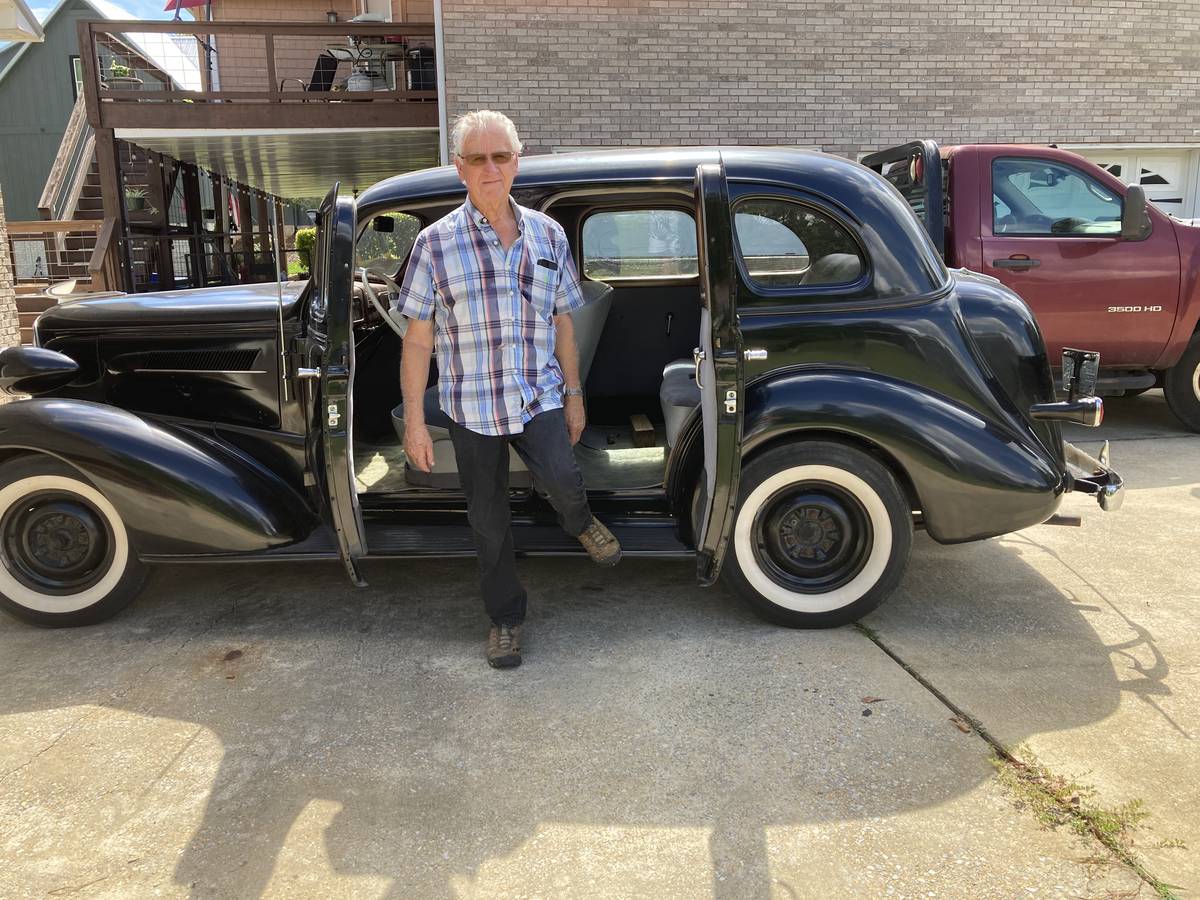 Master-deluxe-1937-black-2