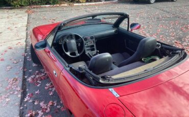 Mazada-1990-red-4