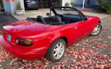 Mazada-1990-red-5