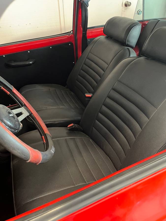 Mazda-1300-wagon-2-door-1971-red-7