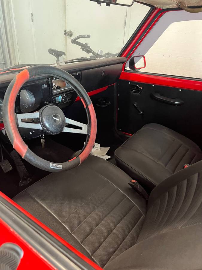 Mazda-1300-wagon-2-door-1971-red-9