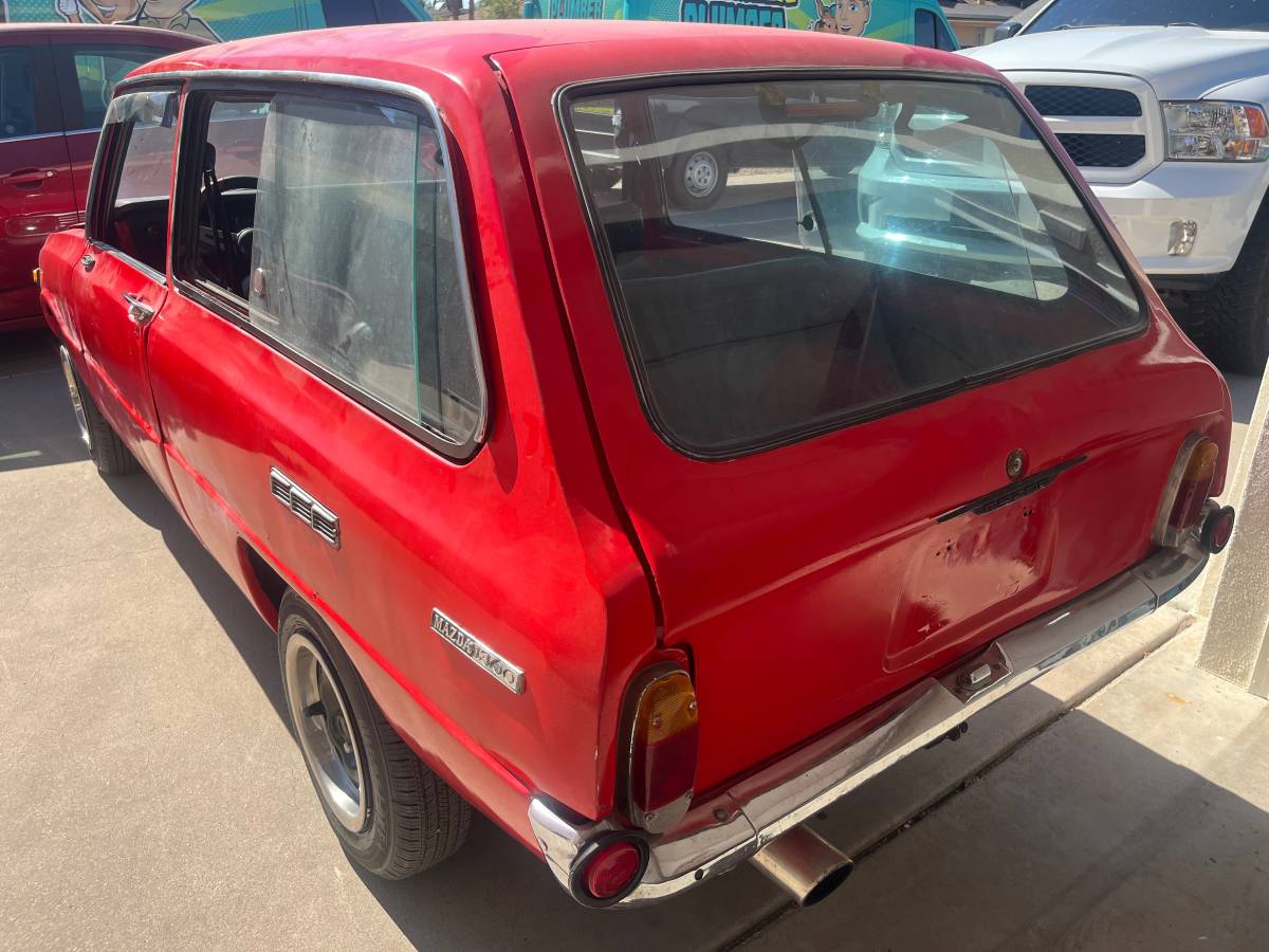Mazda-1300-wagon-2-door-1971-red