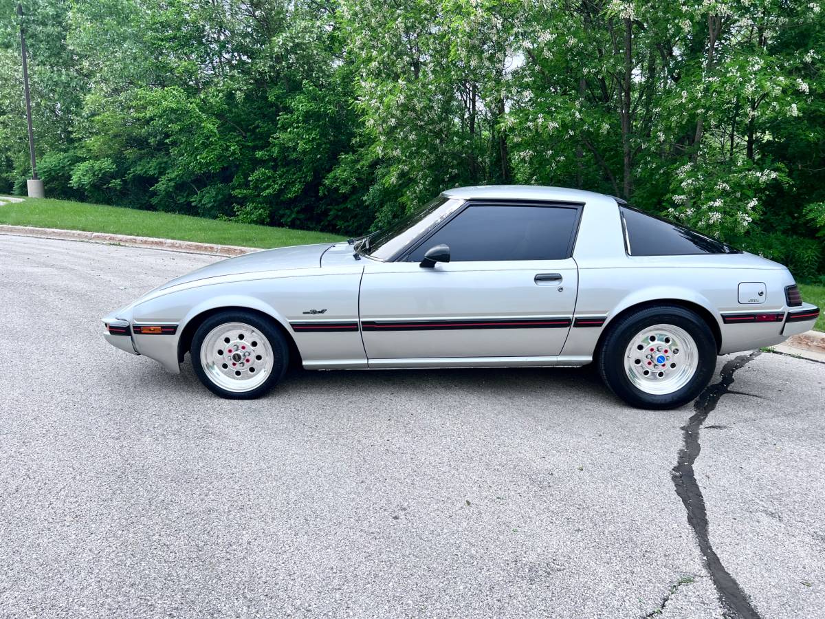 Mazda-1983-5