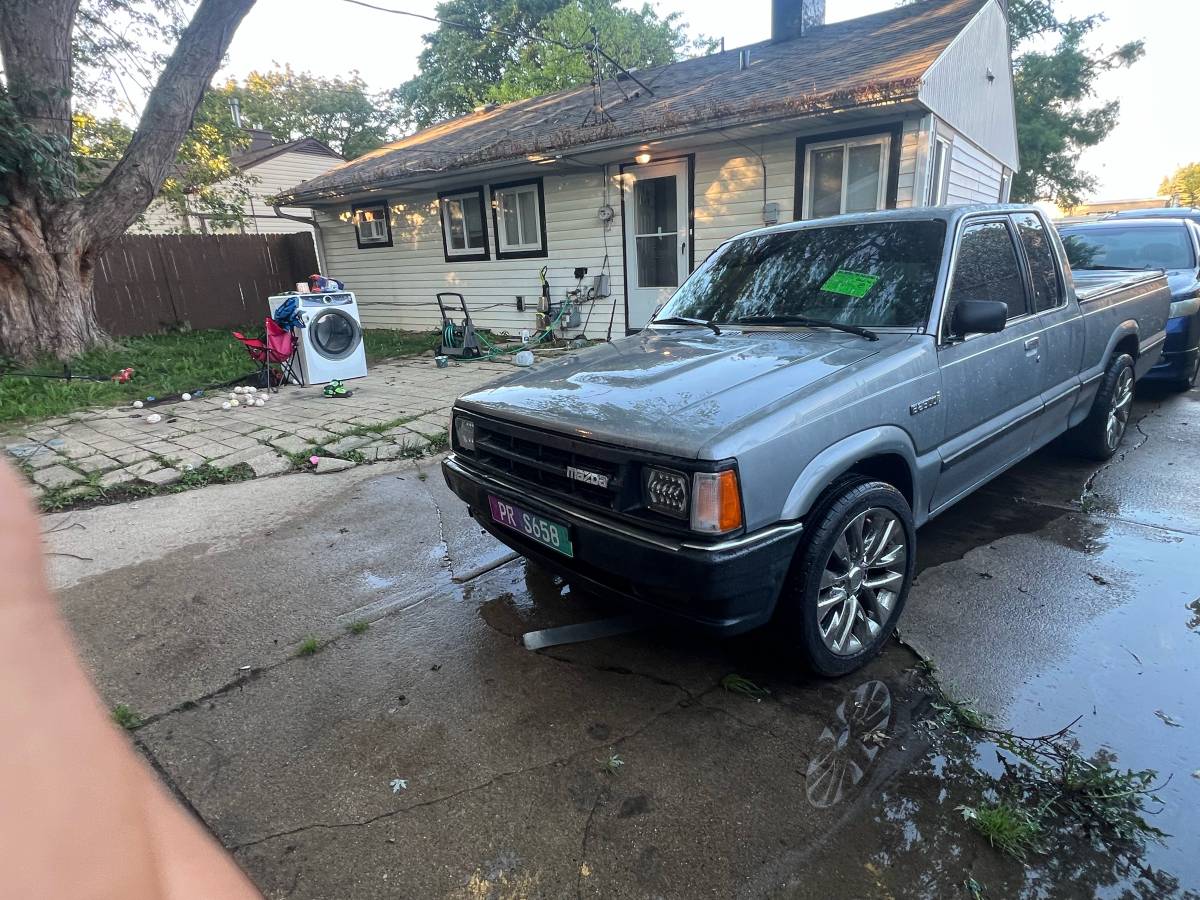 Mazda-1991-grey-2