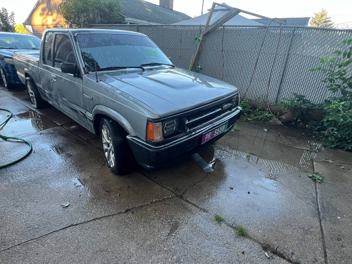 Mazda-1991-grey-3