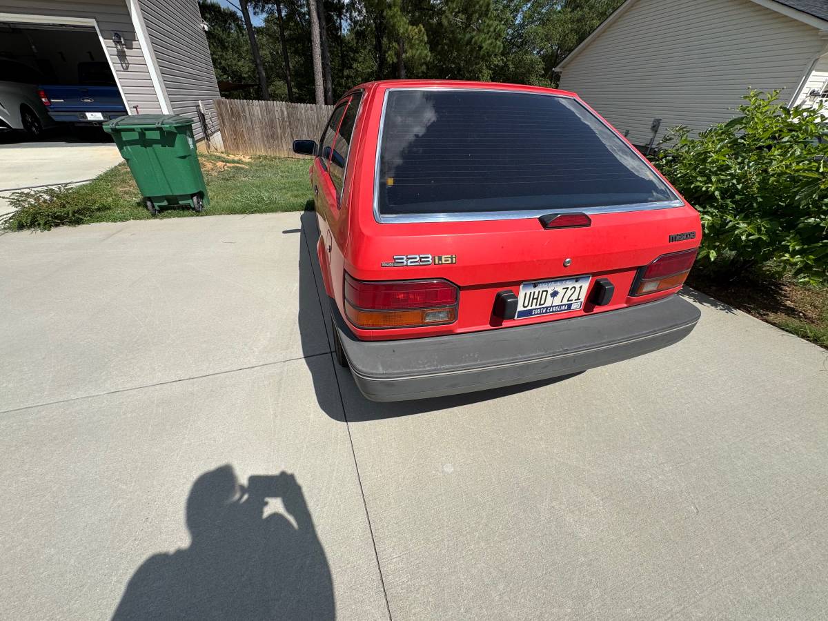 Mazda-323-1987-red-5