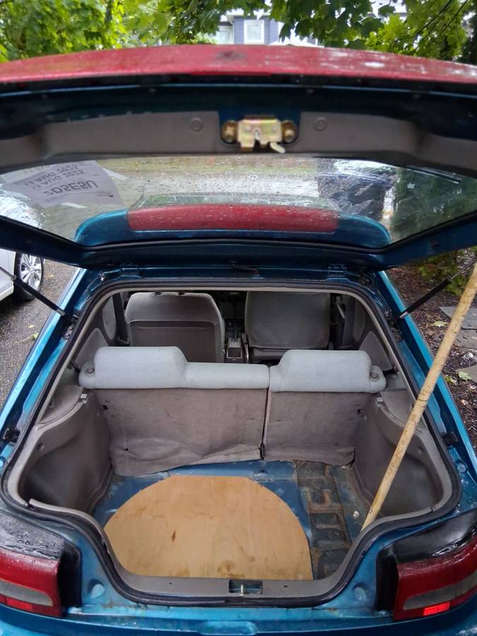 Mazda-323-1993-blue-9