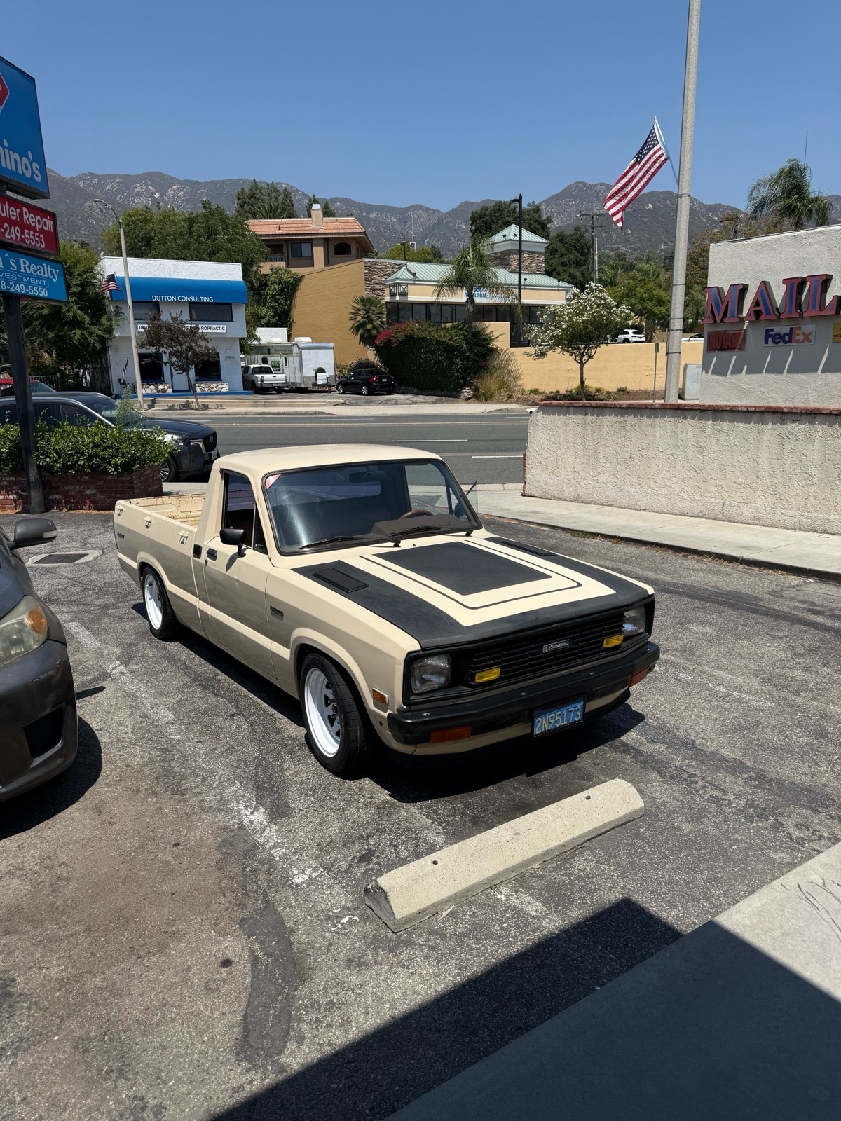 Mazda-B-Series-Pickups-1984-6