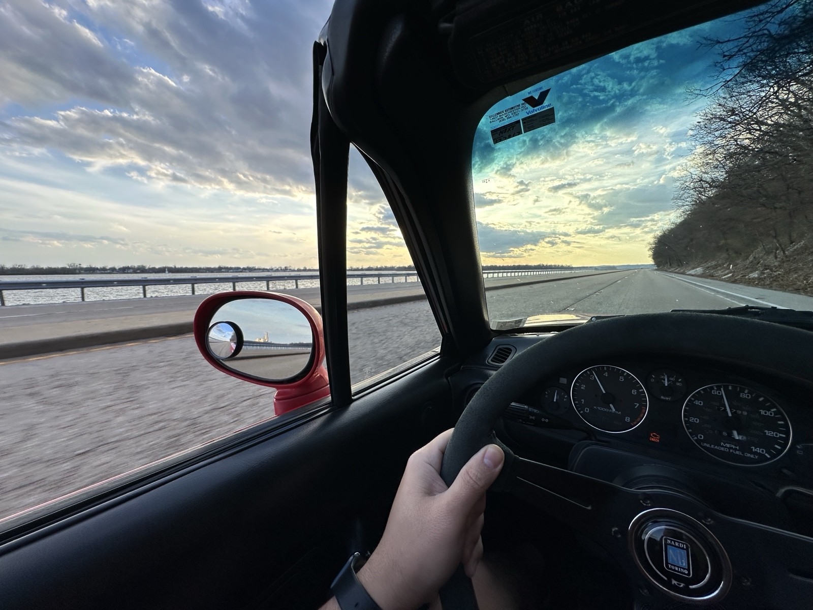 Mazda-MX-5-Miata-1994-Convertible-12