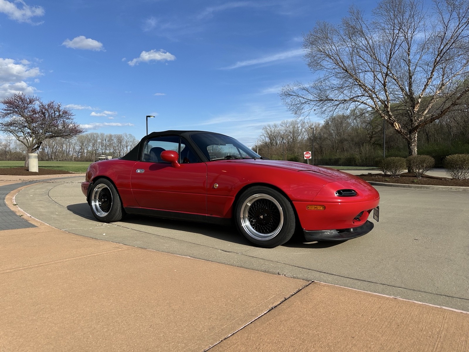 Mazda-MX-5-Miata-1994-Convertible-2