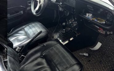 Mazda-RX-3-1973-Coupe-9