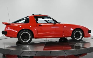 Mazda-RX-7-1980-Coupe-10