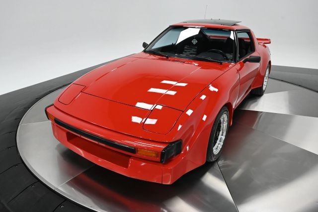Mazda-RX-7-1980-Coupe-15