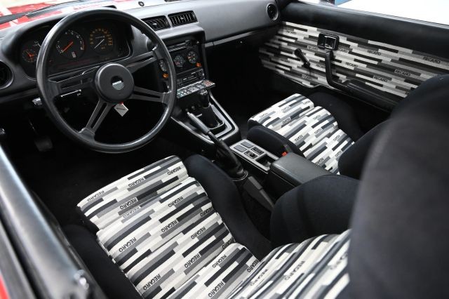Mazda-RX-7-1980-Coupe-17