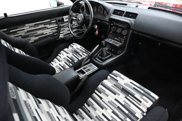 Mazda-RX-7-1980-Coupe-18